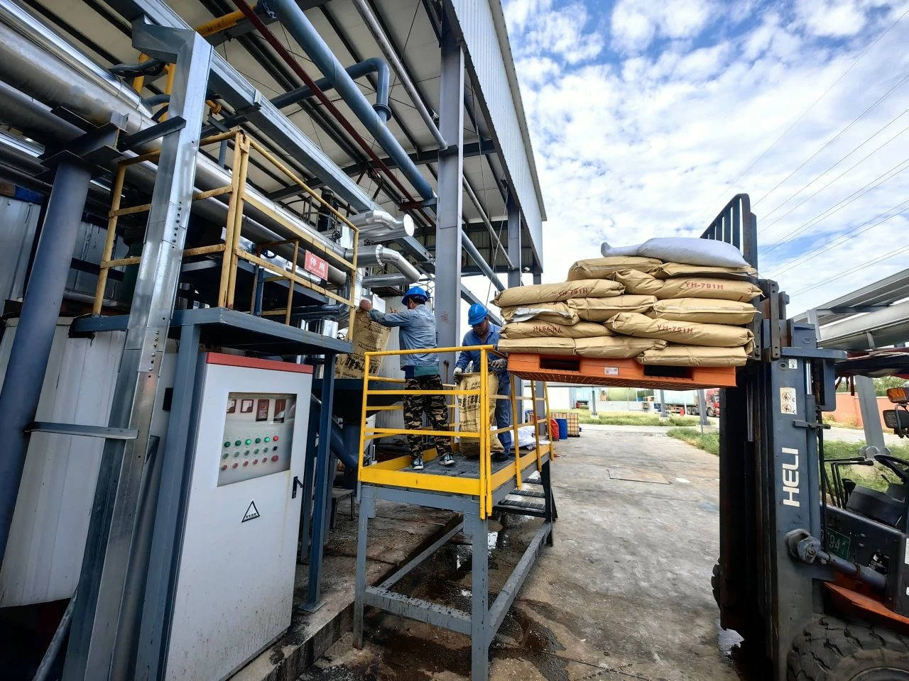 践行“六个主题年” | 沥青必胜(中国)官网权属单位储运必胜(中国)官网新材料车间技术改造再迎新突破